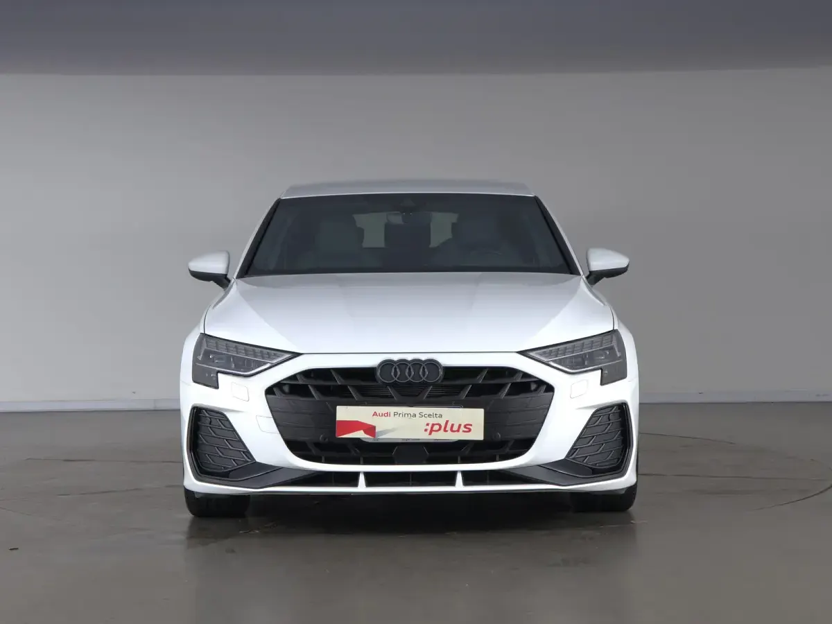 Usata Audi A3 150 CV (110 kW) 2024 Bianco Berlina