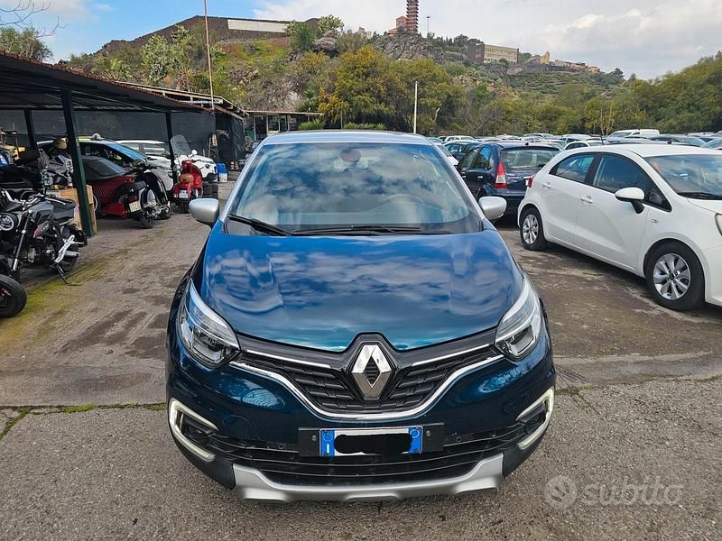 Usata Renault Captur Intens 90 CV (66 kW) 2018 Blu SUV