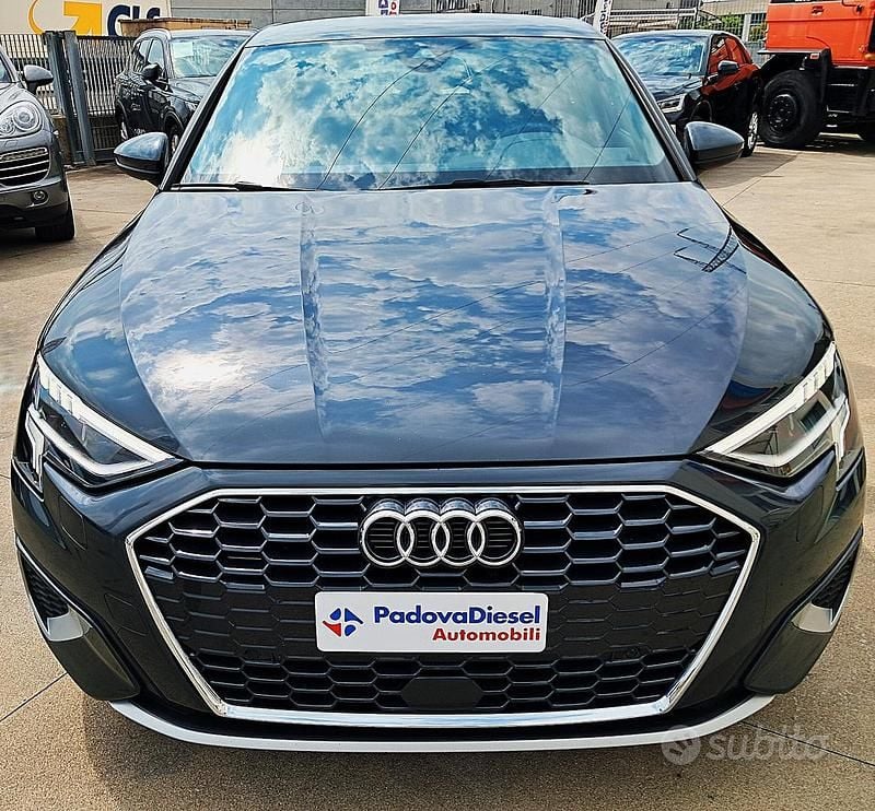 Usata Audi A3 Advanced 150 CV (110 kW) 2022 Grigio Berlina