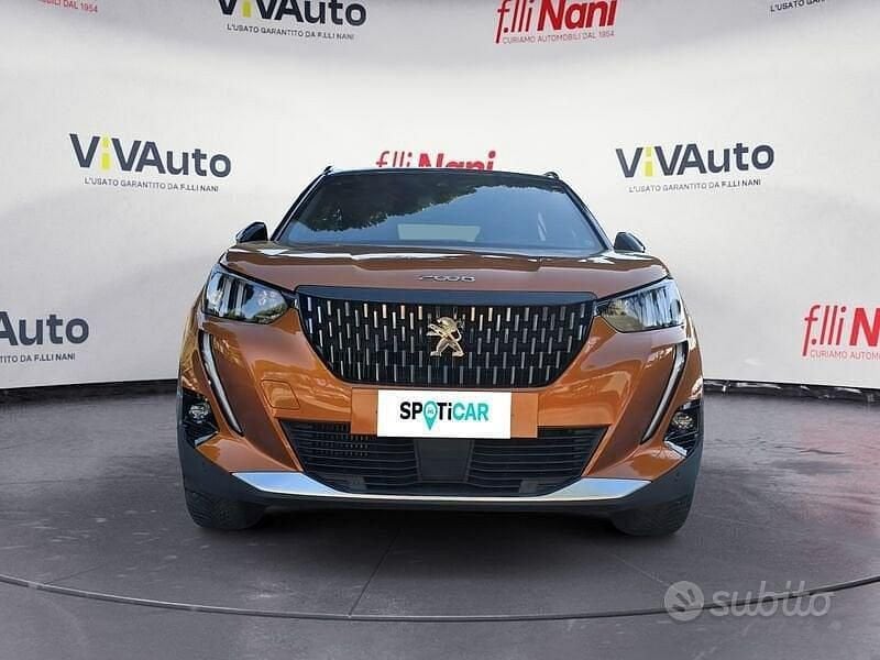 Usata Peugeot 2008 GT 131 CV (96 kW) 2022 Arancione SUV