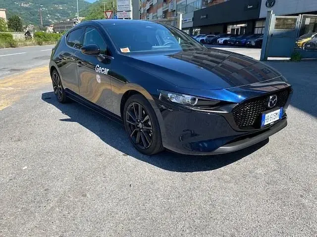 Usata Mazda 3 140 CV (102 kW) 2026 Deep crystal blue Berlina