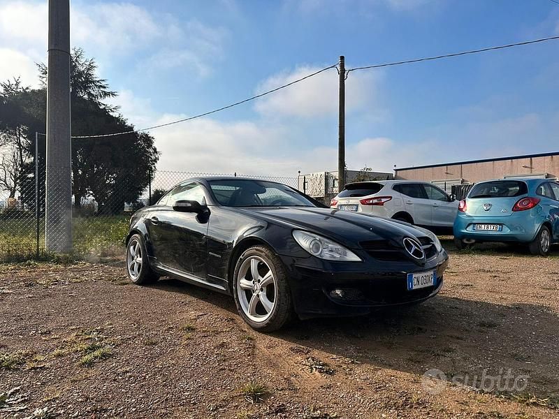 Usata Mercedes SLK200 163 CV (119 kW) 2004 Nero Cabrio