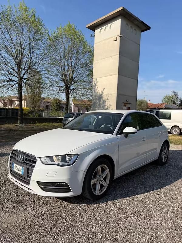 Usata Audi A3 Ambition 110 CV (80 kW) 2016 Bianco Berlina