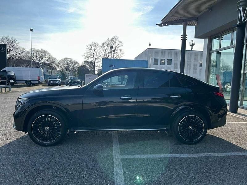 Nuova Mercedes GLC300 197 CV (144 kW) 2026 Nero Coupé