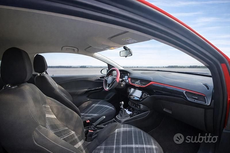 Usata Opel Corsa 90 CV (66 kW) 2016 Rosso Coupé