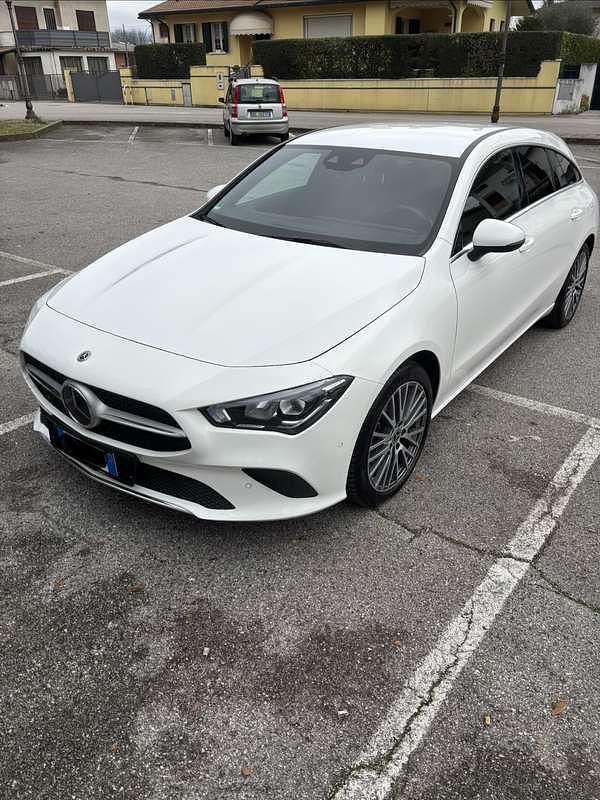 Usata Mercedes CLA200 Shooting Brake Executive 150 CV (110 kW) 2020 Bianco Station wagon