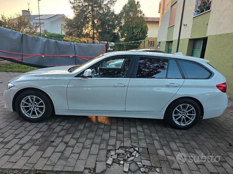 Usata BMW 316 Luxury Line 116 CV (85 kW) 2017 Bianco Station wagon