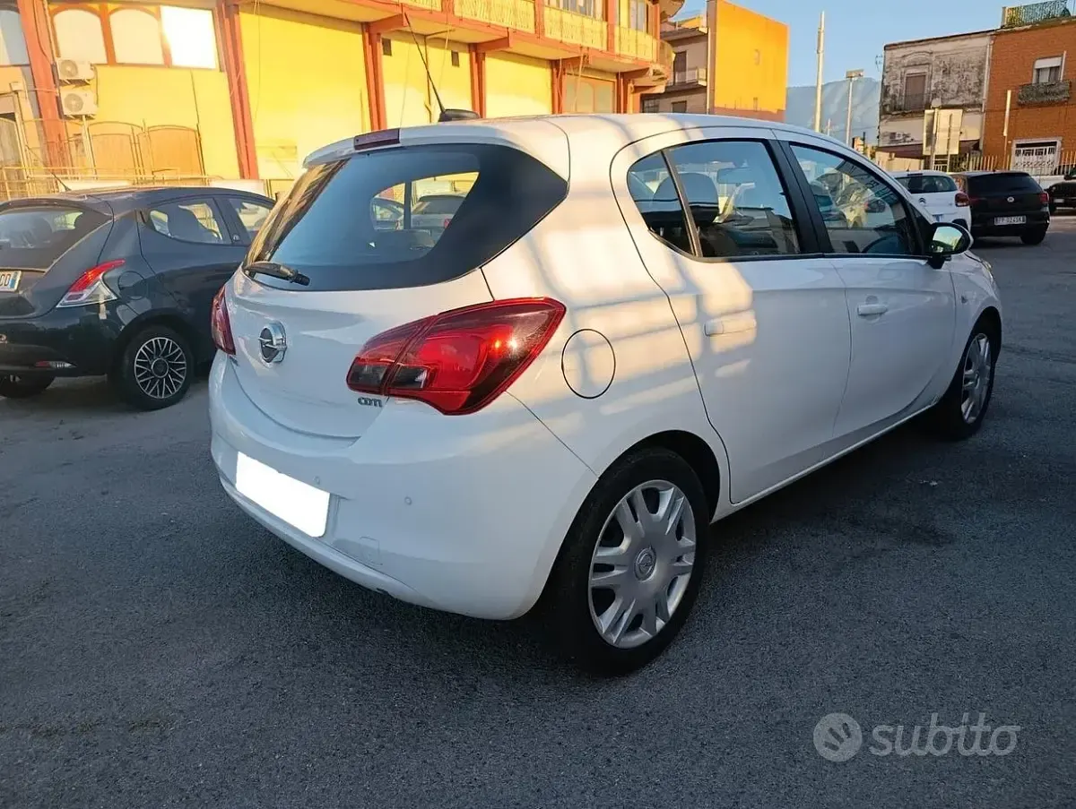 Usata Opel Corsa 75 CV (55 kW) 2017 Bianco Utilitaria
