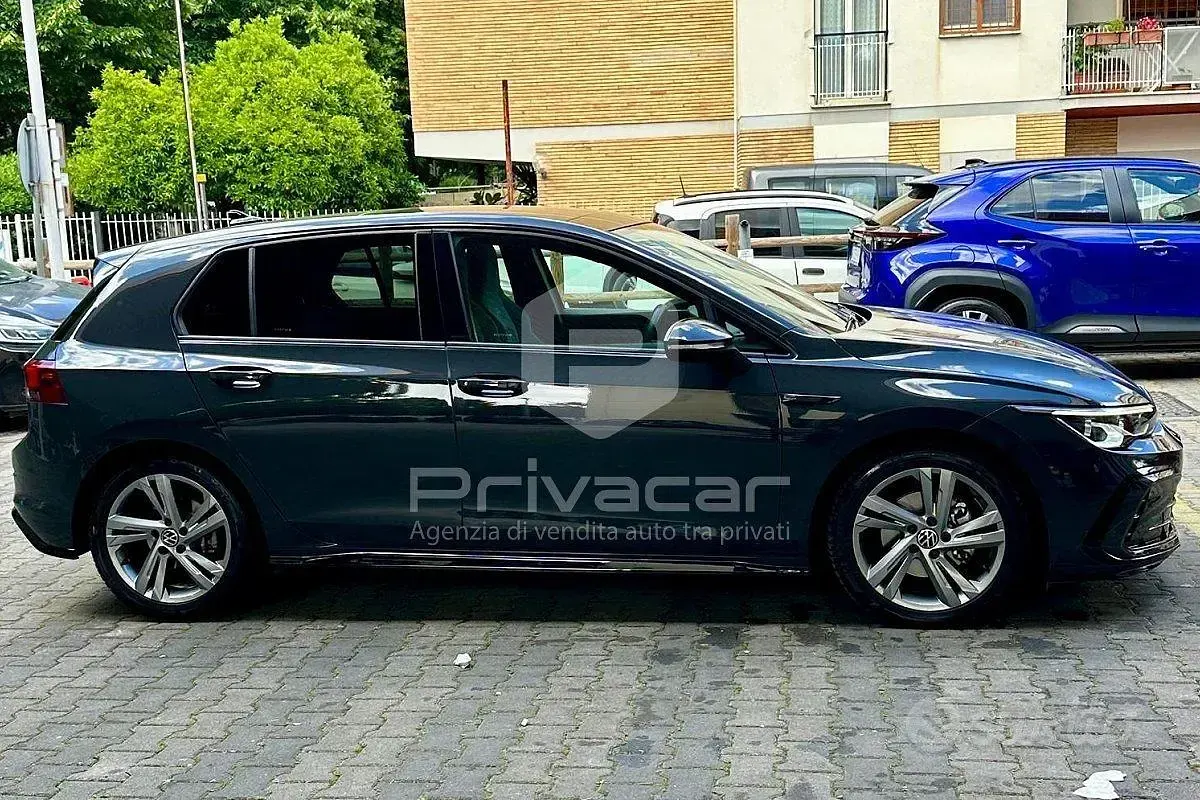 Occasion VW Golf VIII R-line 150 ch (110 kW) 2024 Gris Citadine