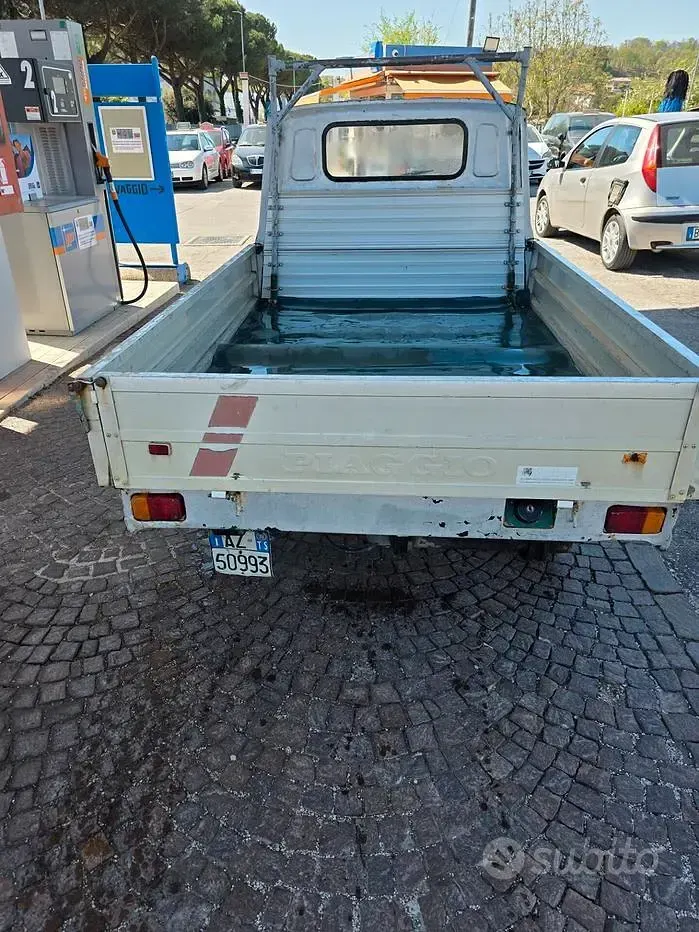 Usata Piaggio APE 10 CV (7 kW) 1993 Grigio Berlina