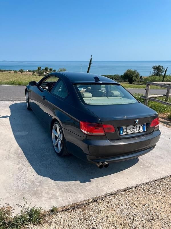 Usata BMW 320 2008 Blu Coupé