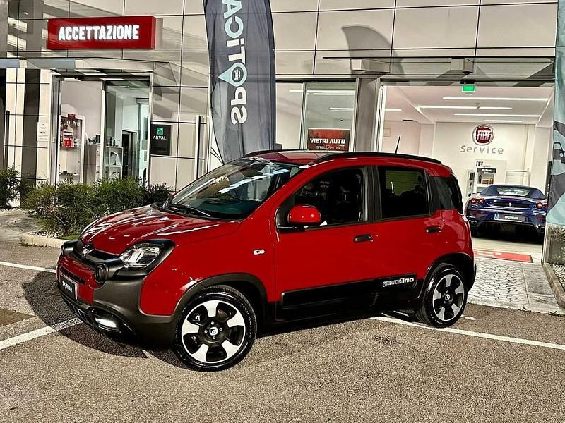 Usata Fiat Panda Cross Cross 69 CV (50 kW) 2025 Rosso Utilitaria