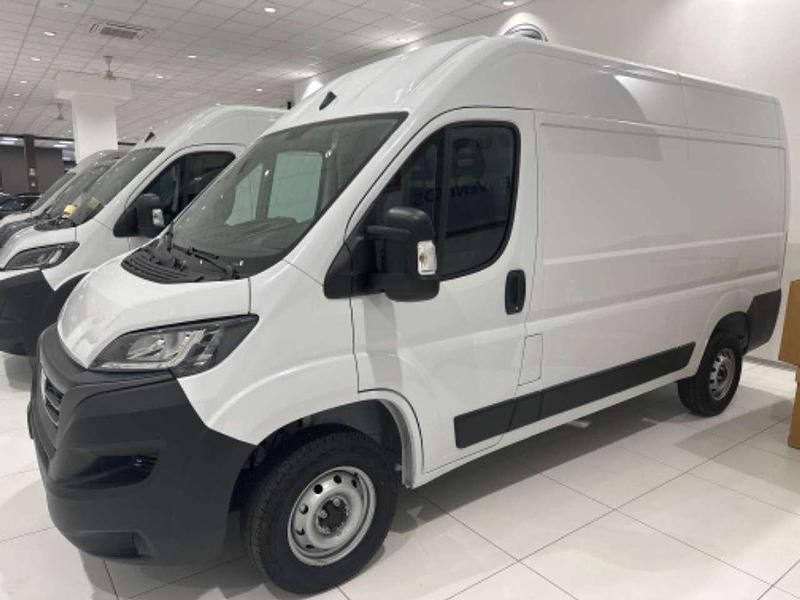 Usata Fiat Ducato 140 CV (102 kW) 2024 Bianco ducato Furgone