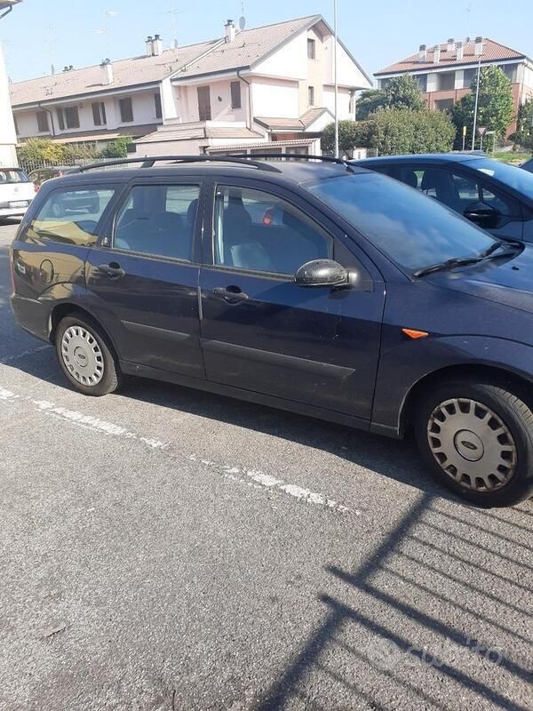 Usata Ford Focus 1999 Blu Station wagon