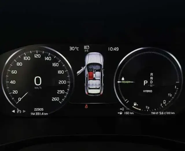Usata Volvo XC40 Core 211 CV (155 kW) 2023 Nero SUV