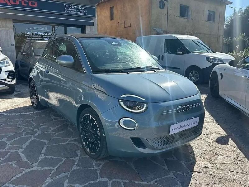 Usata Fiat 500e 42 kW (58 CV) 2021 Grigio Cabrio