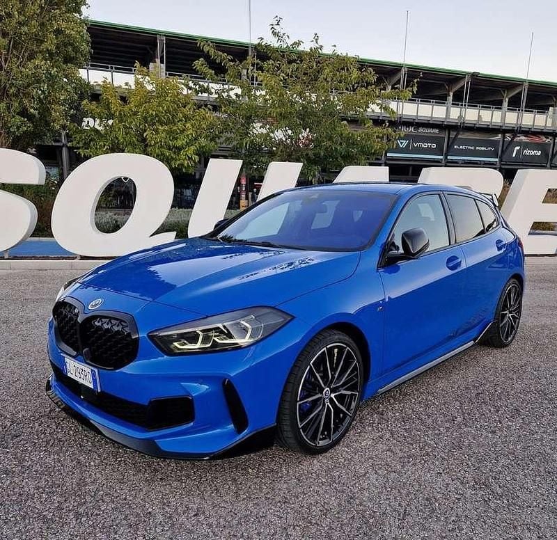 Blu/azzurro Usata 2023 BMW 1M Performance Coupé | 41.000 € - Immagine 1/4