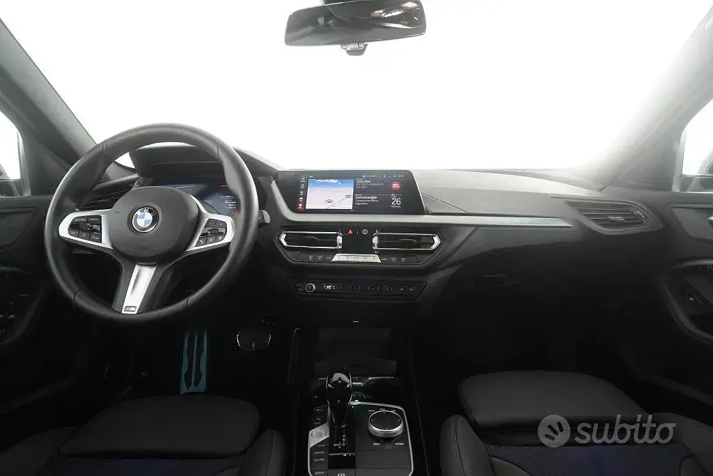 Usado BMW 118 M Sport 150 CV (110 kW) 2024 Blanco Utilitario