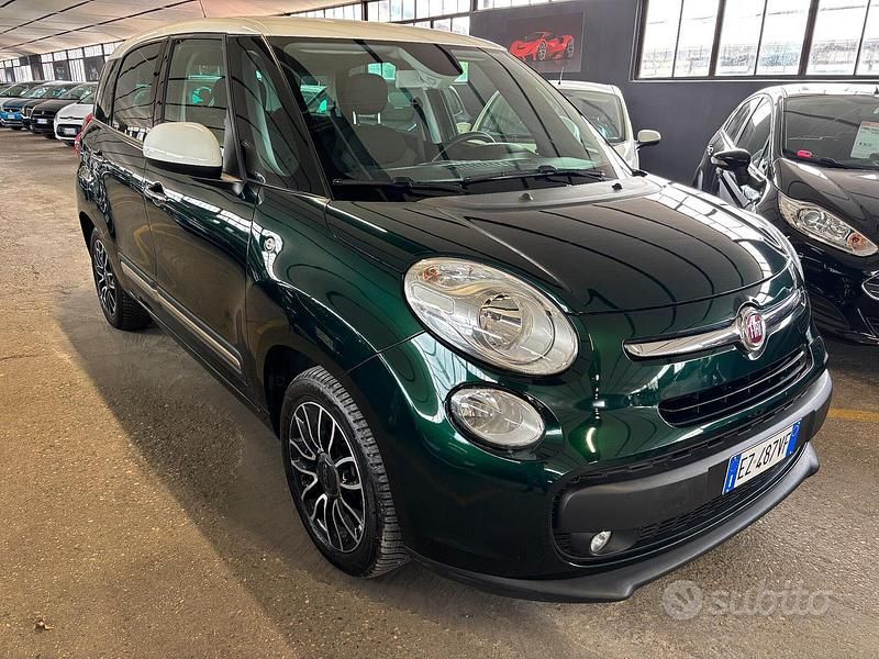 Begagnad Fiat 500L Living 85 HK (62 kW) 2015 Grön Minibuss