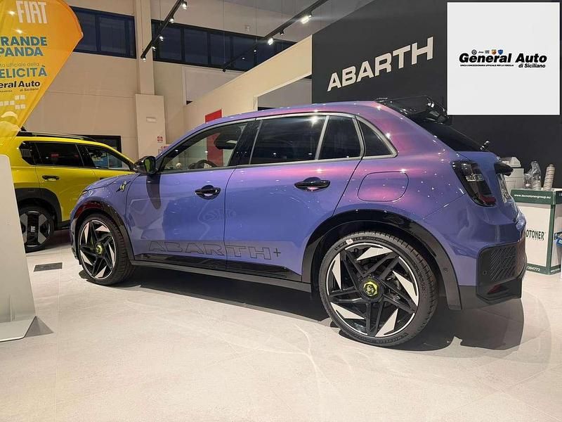 Nuova Abarth 600e Scorpionissima 206 kW (281 CV) 2026 Lilla SUV