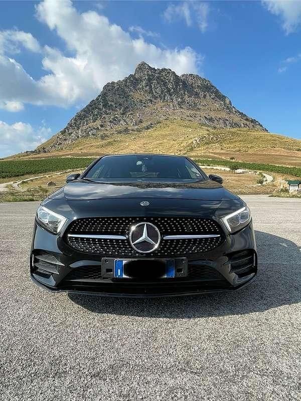 Usata 2019 Mercedes A180 Premium Berlina | 26.500 € (Molto cara) - Immagine 1/4
