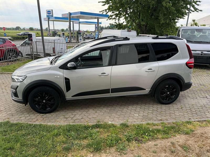 Usata Dacia Jogger Extreme 101 CV (74 kW) 2022 Argento Monovolume