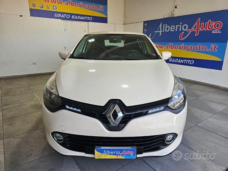 Usata Renault Clio IV Zen 75 CV (55 kW) 2016 Beige Berlina