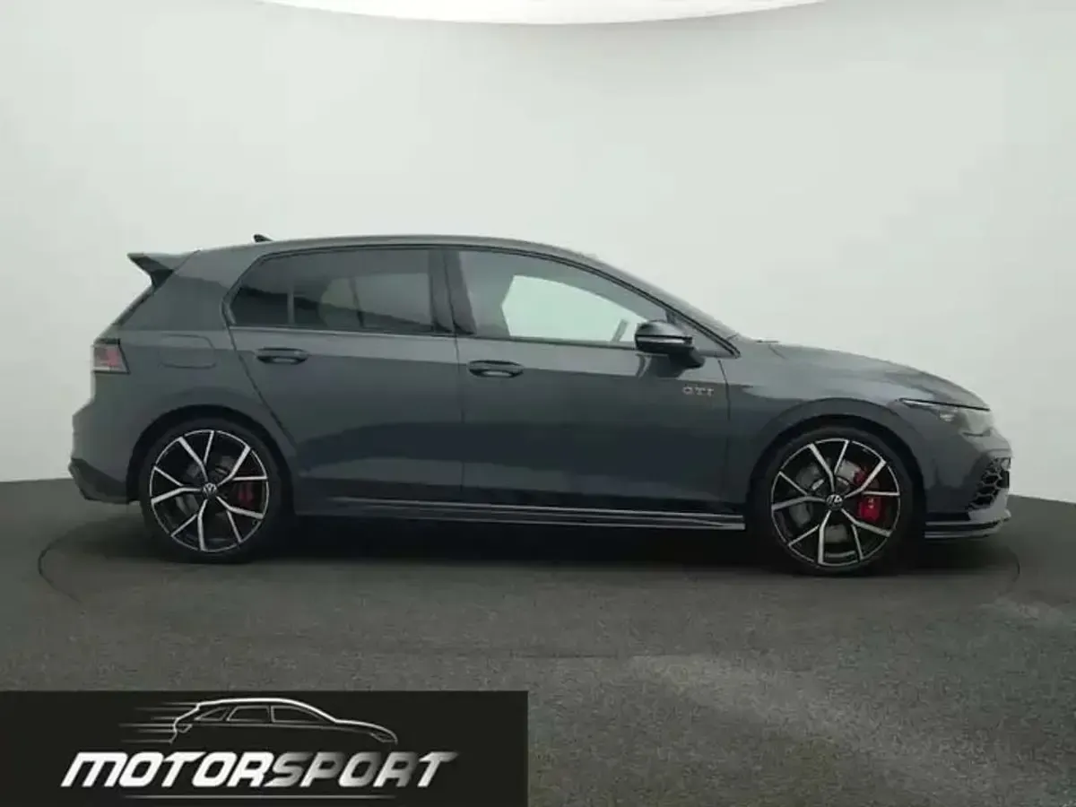 Usata VW Golf VIII GTI Clubsport 300 CV (220 kW) 2025 Dolphin grey Berlina