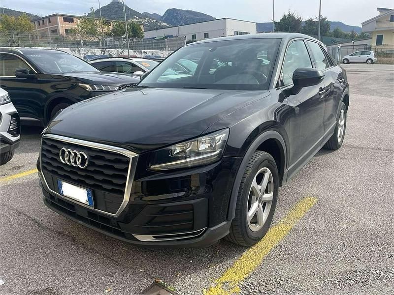 Begagnad Audi Q2 Business 116 HK (85 kW) 2019 Svart SUV
