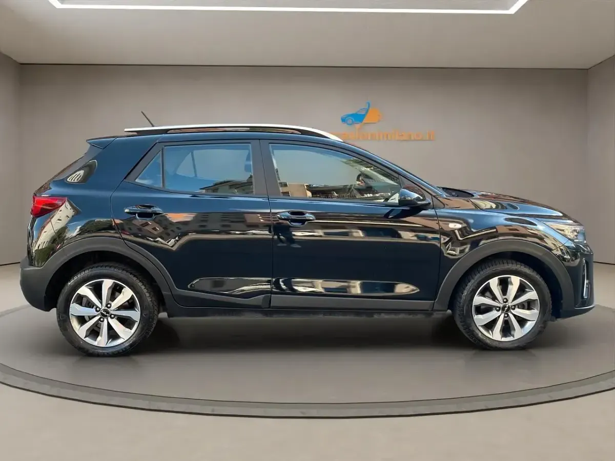 Usata Kia Stonic 100 CV (73 kW) 2023 Nero SUV