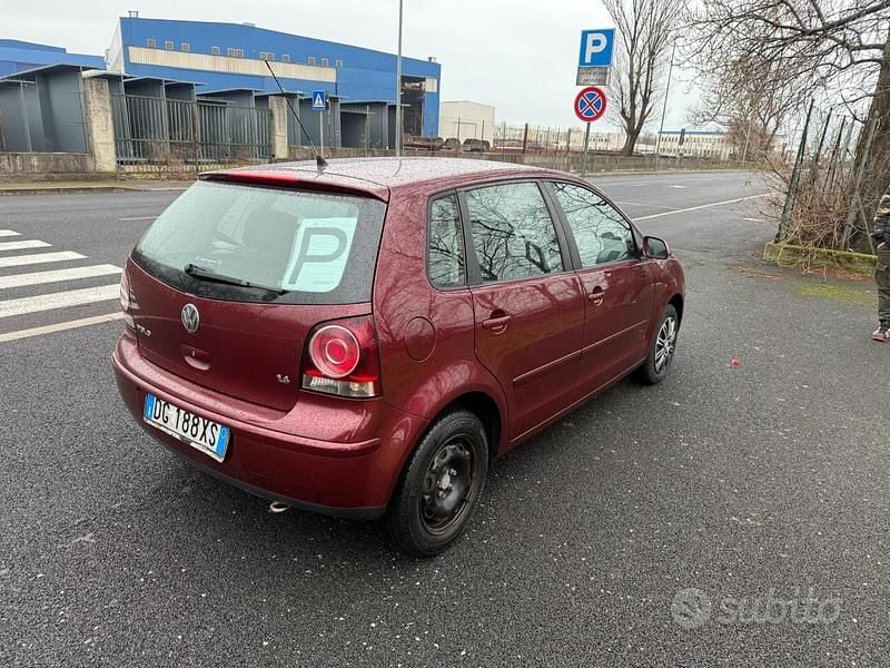 Usata VW Polo Comfortline 80 CV (58 kW) 2007 Arancione Berlina
