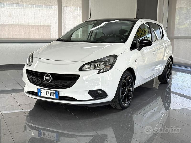 Usata Opel Corsa 89 CV (65 kW) 2017 Bianco Berlina