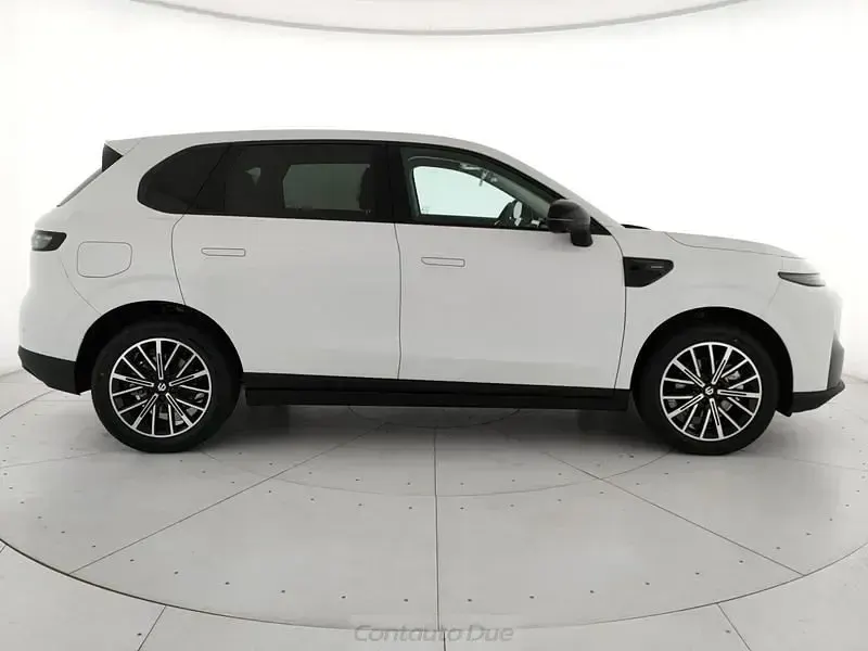 Nuova Leapmotor B10 215 CV (158 kW) 2026 Light white SUV