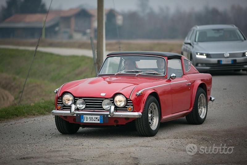 Usata Triumph TR5 1970 Rosso Cabrio