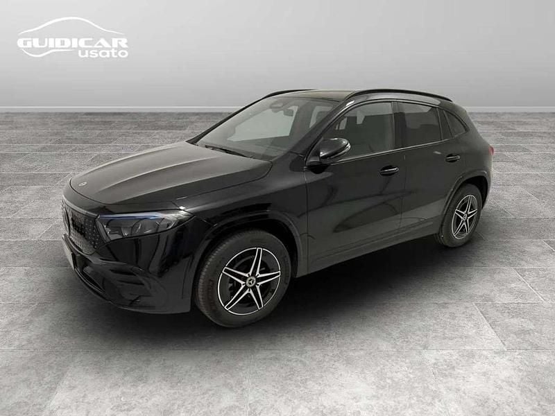 Nuova Mercedes EQA250+ Edition 139 kW (190 CV) 2026 Vernice nero cosmo SUV