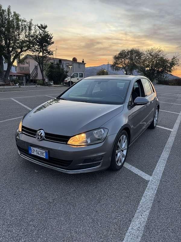 Usata VW Golf VII Comfortline 105 CV (77 kW) 2013 Berlina