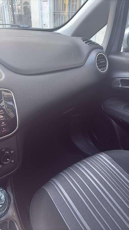 Usata Fiat Punto Evo Active 65 CV (47 kW) 2009 Utilitaria