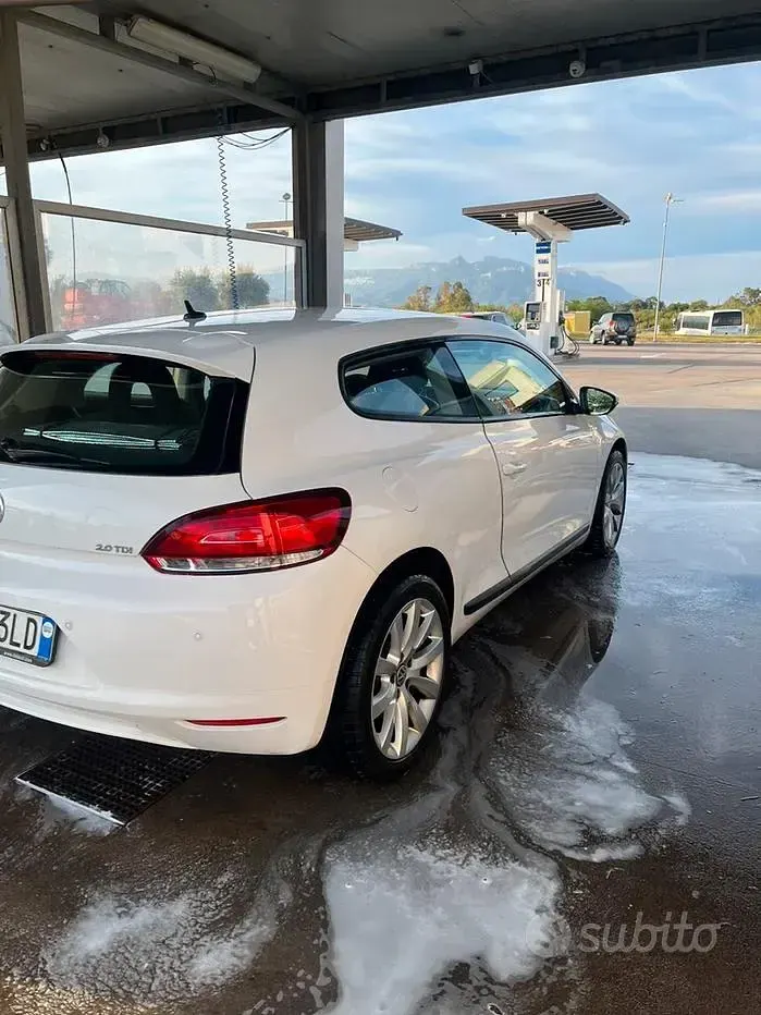 Begagnad VW Scirocco 140 HK (102 kW) 2011 Sportkupé