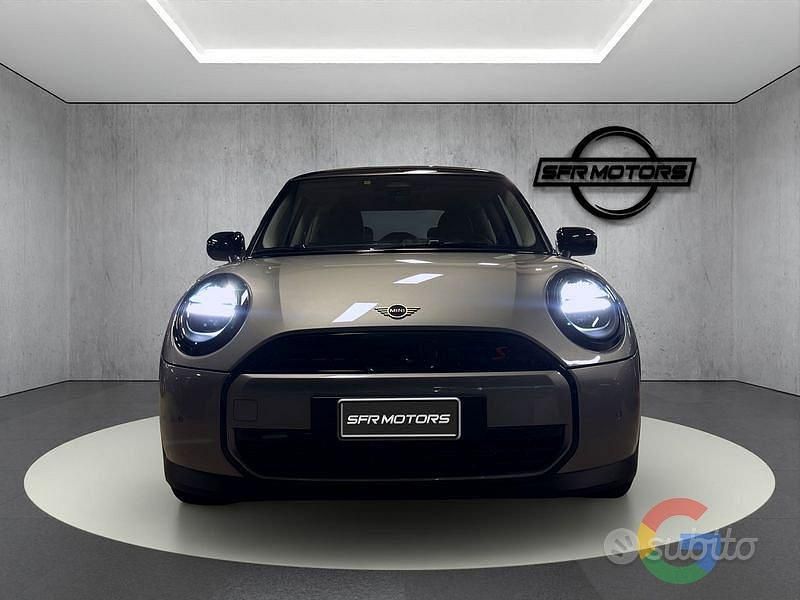 Usata Mini Cooper S 204 CV (150 kW) 2024 Grigio Utilitaria