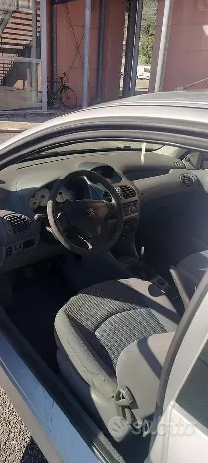 Usata Peugeot 206 60 CV (44 kW) 2004 Grigio Berlina