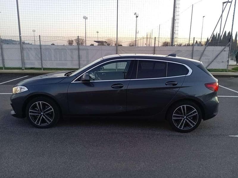 Usata BMW 116 Advantage 116 CV (85 kW) 2021 Grigio Utilitaria