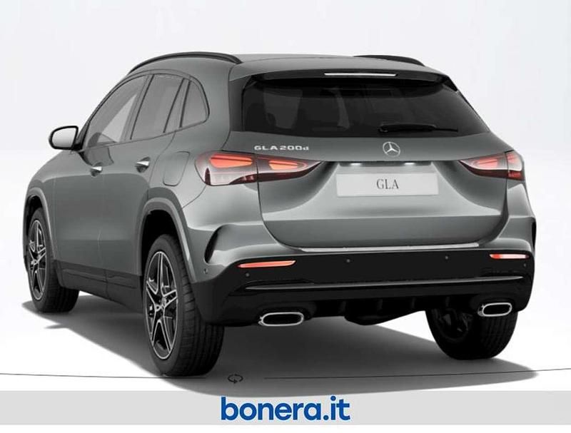 Nuova Mercedes GLA200 Advanced Plus 150 CV (110 kW) 2026 Grigio montagna SUV