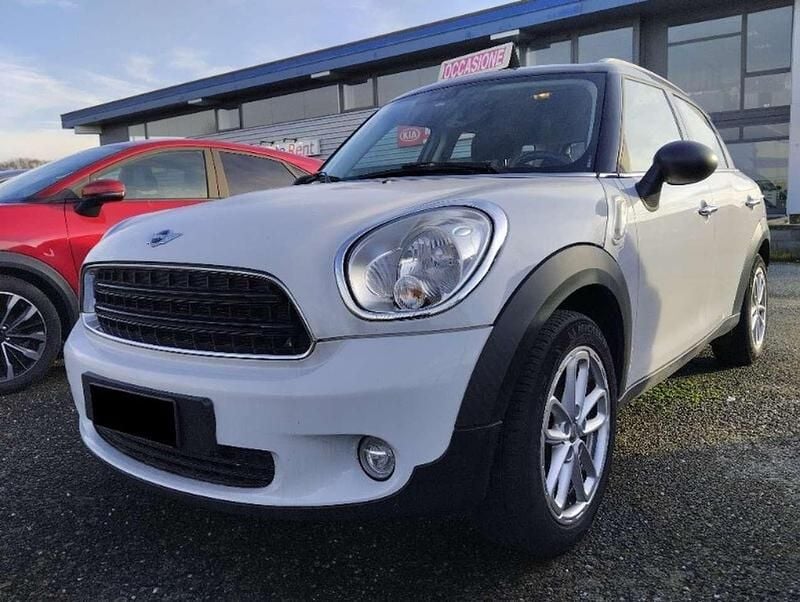 Usata Mini Cooper D Countryman Business 111 CV (81 kW) 2016 Bianco SUV