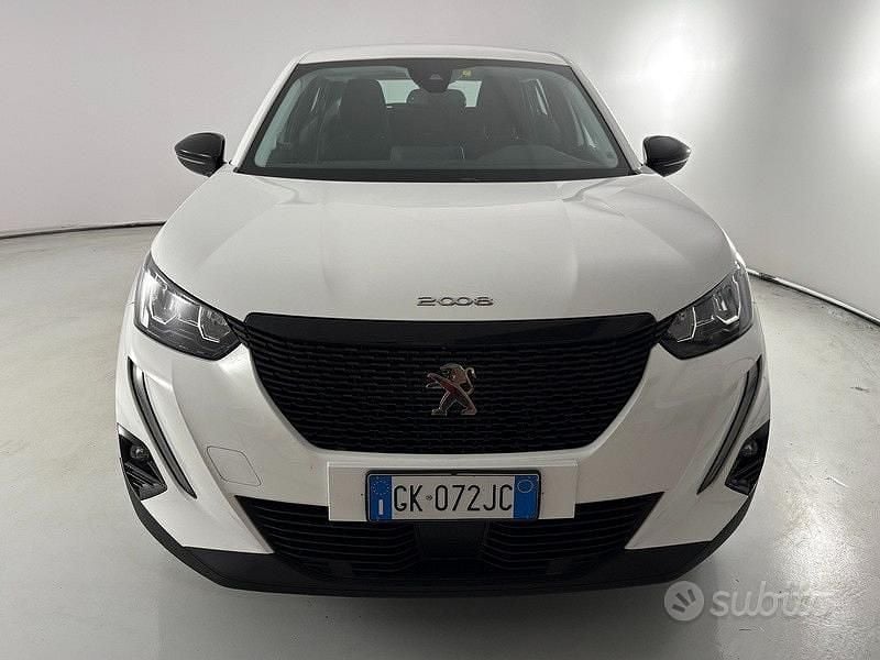 Usata Peugeot 2008 Active 110 CV (80 kW) 2022 Bianco SUV
