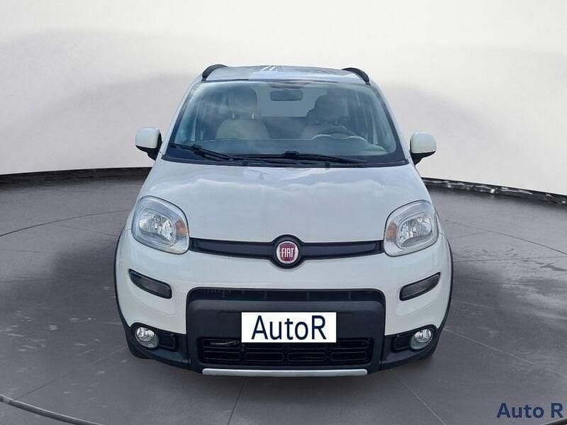 Usata Fiat Panda 4x4 S 75 CV (55 kW) 2015 Bianco Utilitaria
