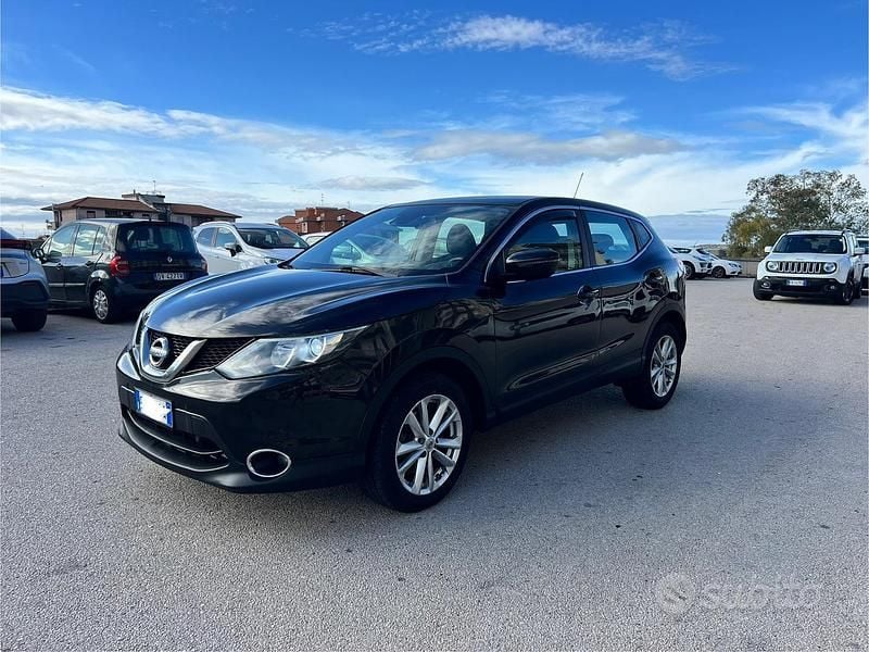 Usata Nissan Qashqai Acenta Premium 2015 Nero SUV