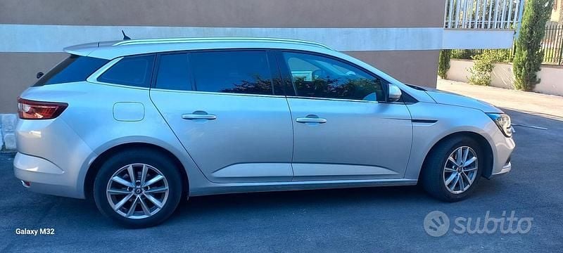 Usata Renault Mégane GrandTour Business 116 CV (85 kW) 2019 Grigio Station wagon