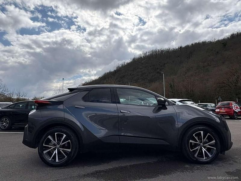 Usata Toyota C-HR Trend 98 CV (72 kW) 2024 Grigio SUV