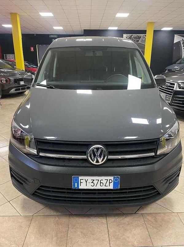Usata VW Caddy 102 CV (75 kW) 2019 Grigio scuro Monovolume