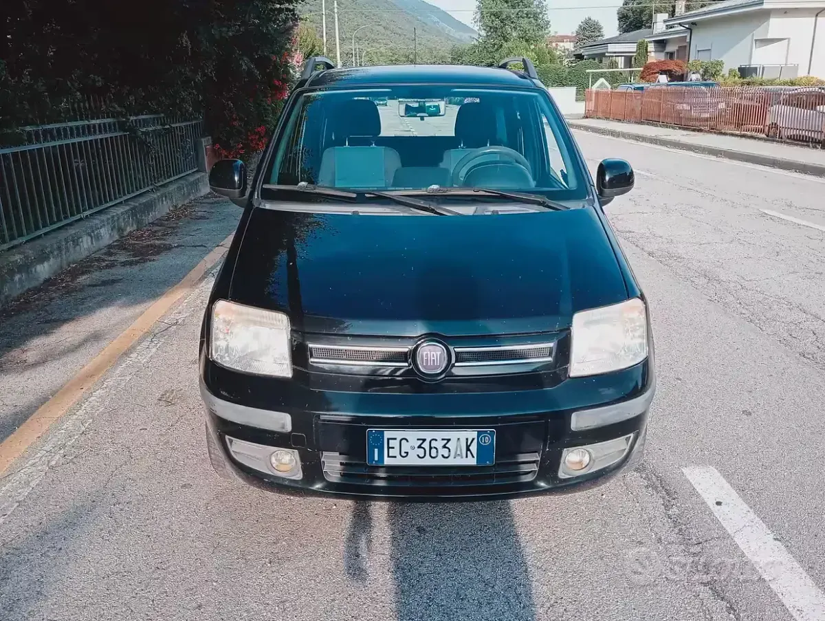 Usata Fiat Panda Dynamic 60 CV (44 kW) 2010 Nero Utilitaria
